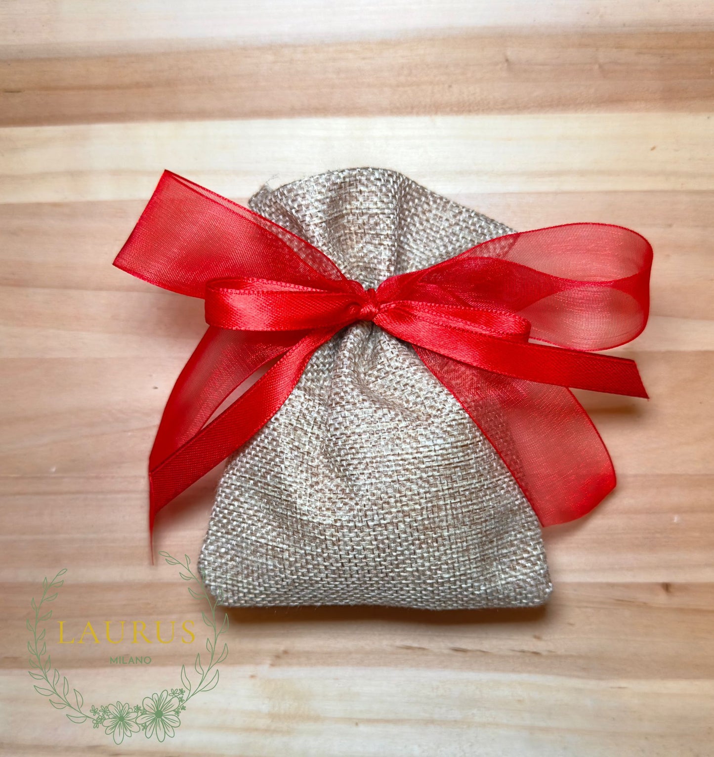 Bomboniera Laurea - sacchetto in juta con fiocco rosso