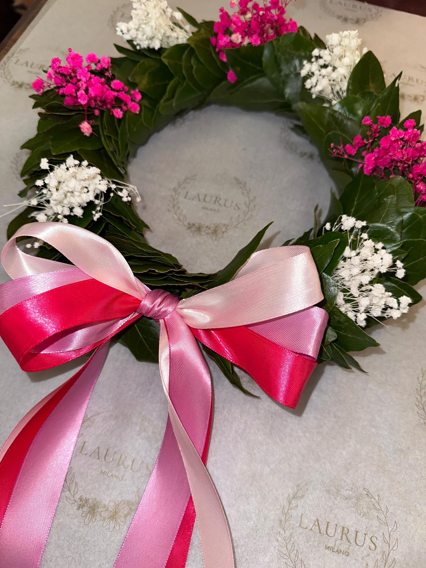 Corona d'Alloro - Gypsophila fucsia e bianca