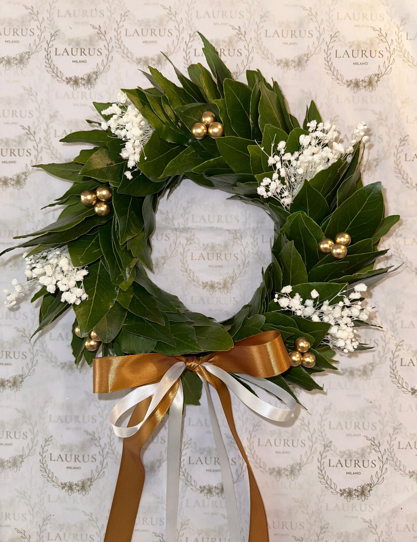 Corona d'Alloro - Bacche oro e Gypsophila