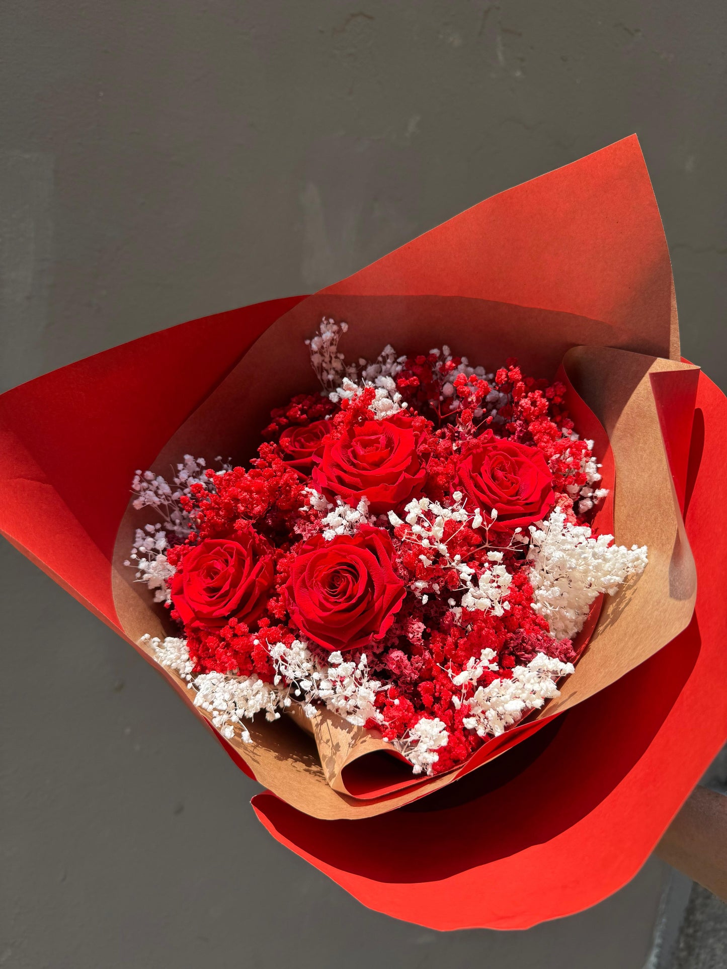 Bouquet di Fiori Stabilizzati Rossi e Bianchi