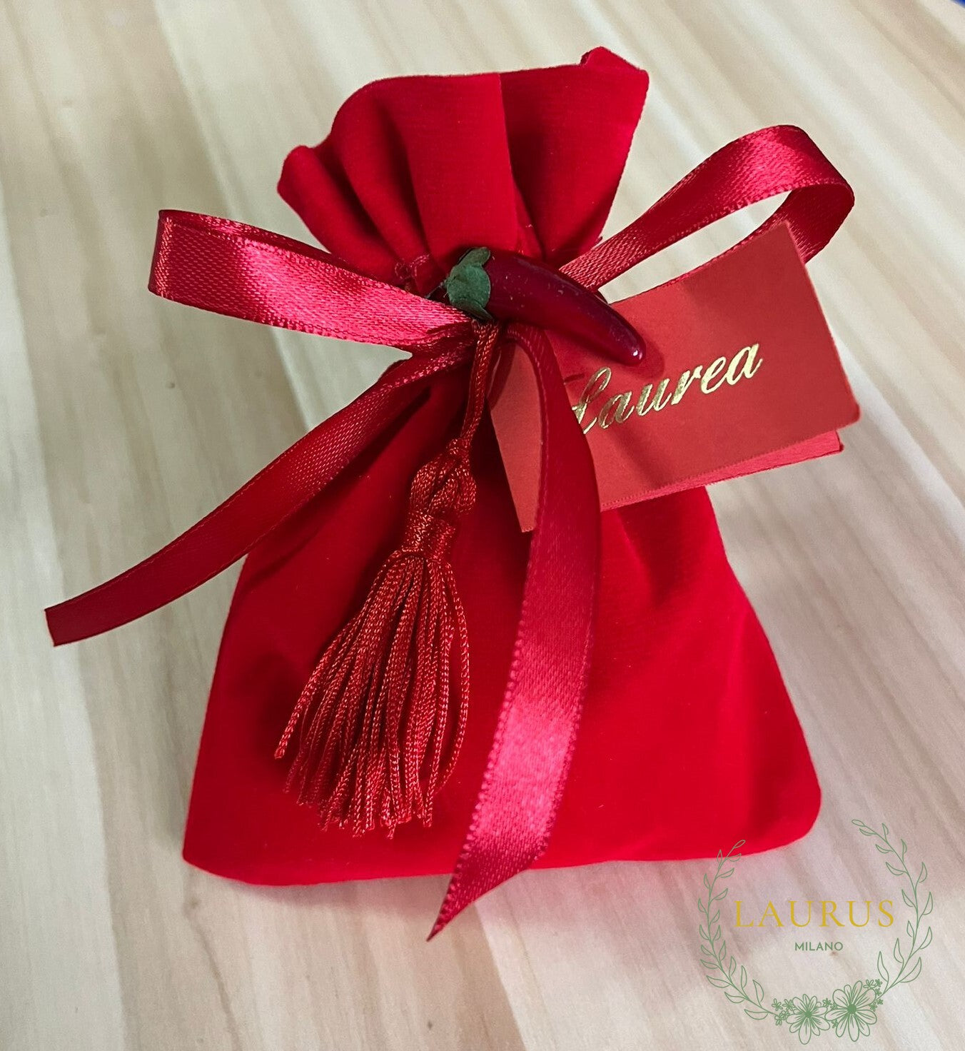 Bomboniera Laurea - sacchetto velluto rosso con peperoncino