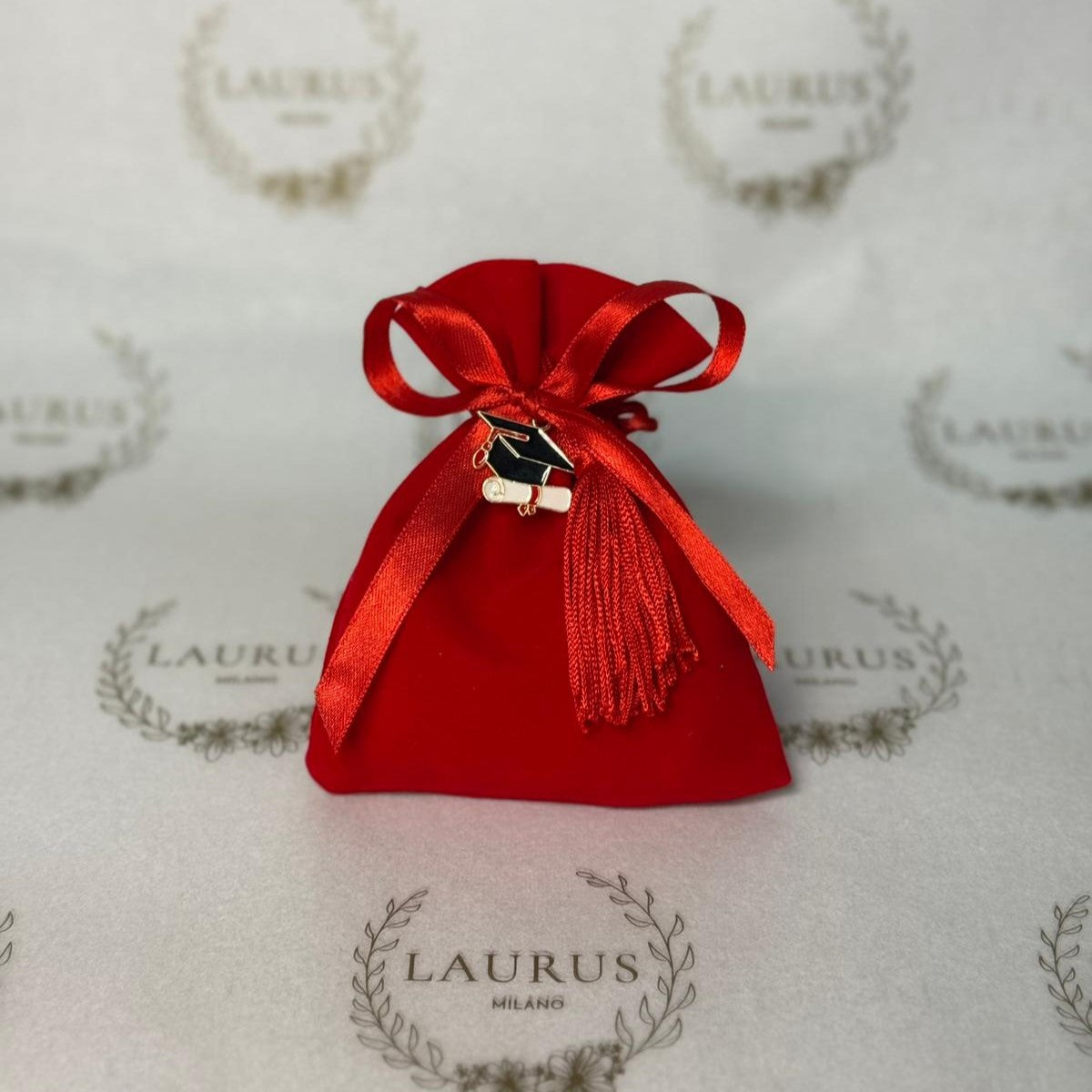 Bomboniera Laurea - sacchetto in velluto rosso