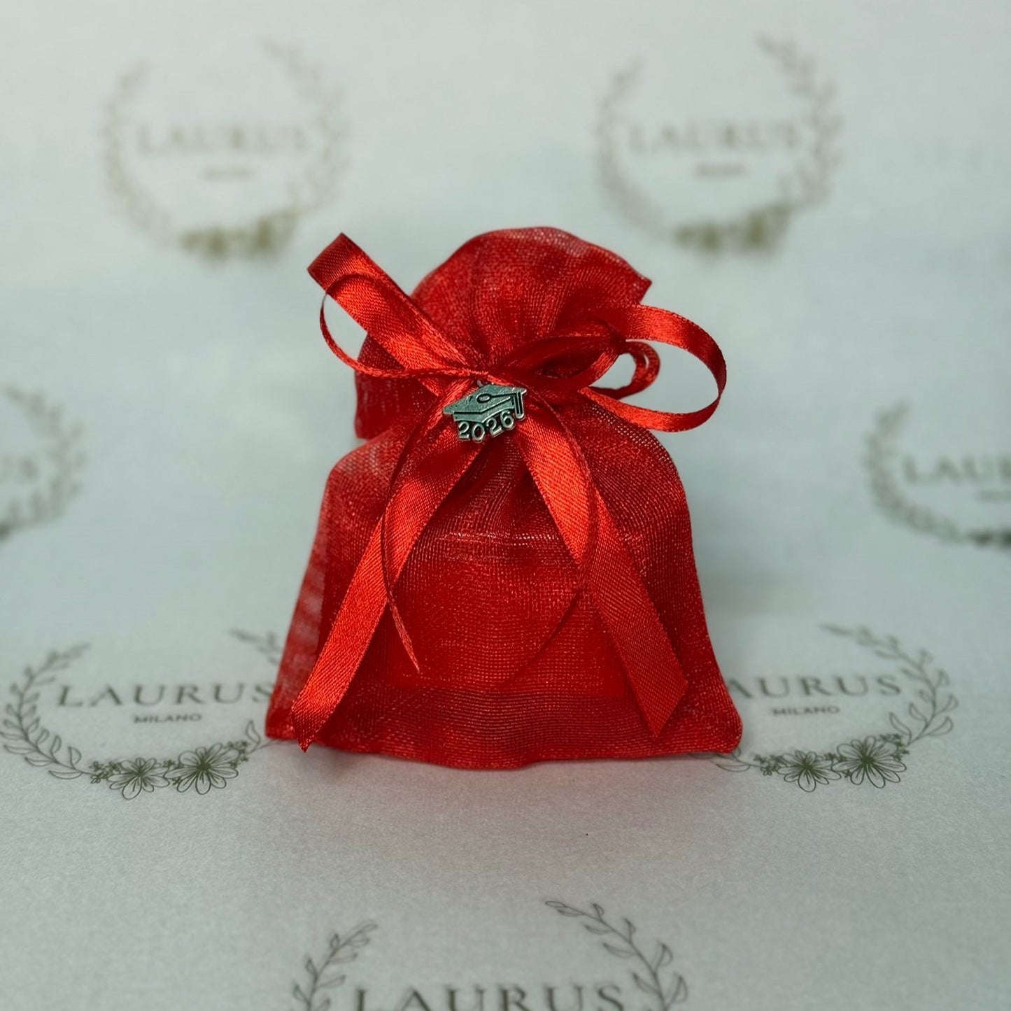 Bomboniera Laurea - sacchetto in organza rosso