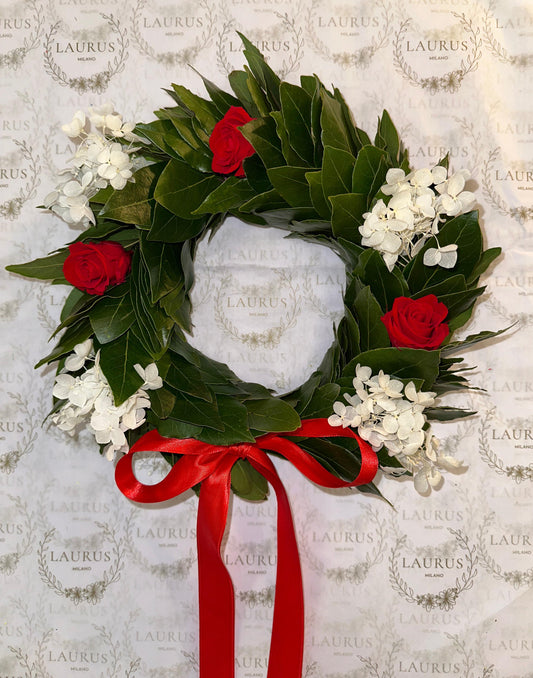 Corona d'Alloro - Rose rosse e Ortensia bianca